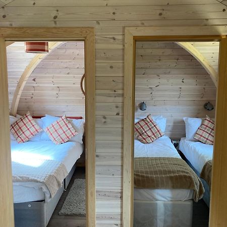 Rabbit Glamping Pod School House Farm Hotel Leighton  Exterior photo