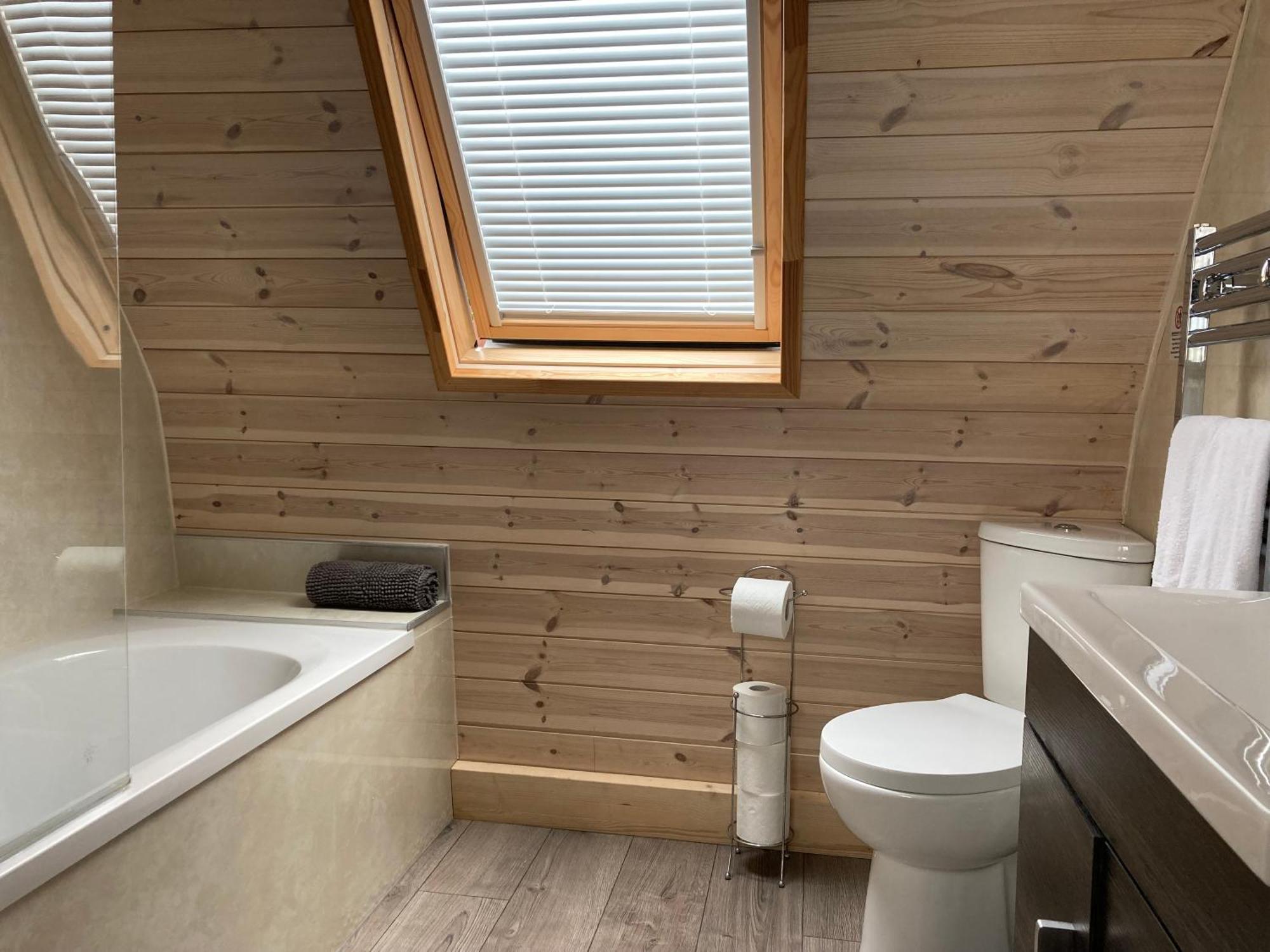 Rabbit Glamping Pod School House Farm Hotel Leighton  Exterior photo